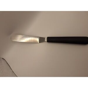 Pampered Chef Small Off-set Spreader Spatula stainless  Steel With Black Handle
